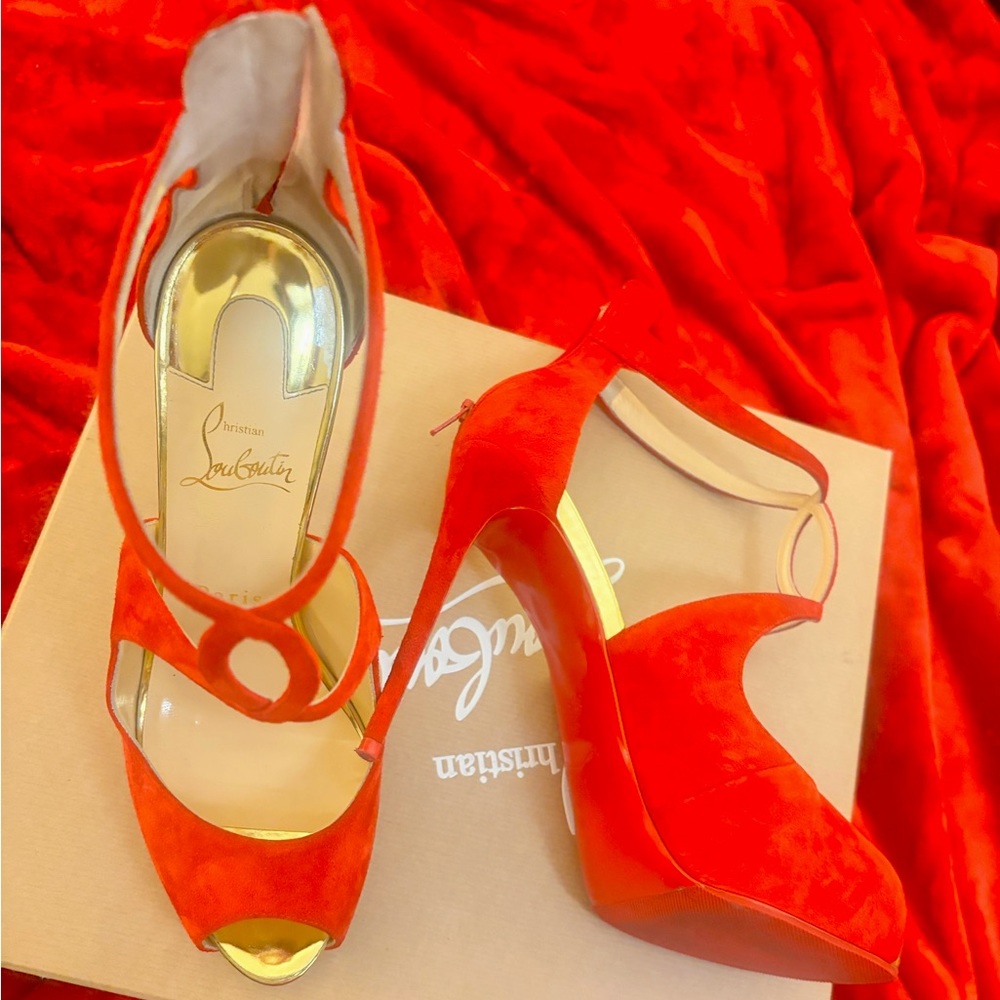 christian louboutin red bottoms